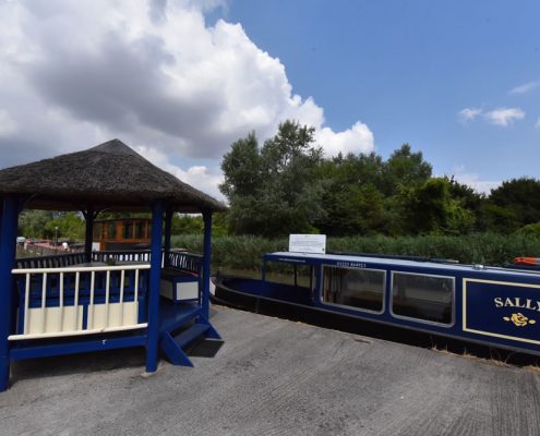 Day Boat Hire on the Kennet & Avon Canal